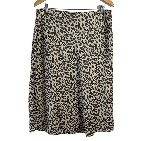 Forever 21 Leopard Pattern Skirt Size 1X Midi Length Office Career Side Zipper - Picture 1 of 7